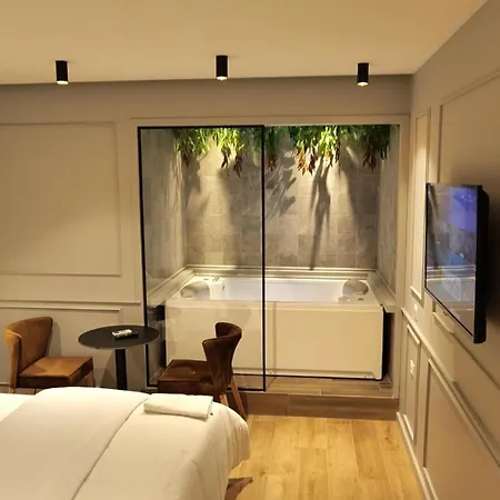 ホテル Dream Place Kamëz